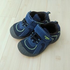 OshKosh B'gosh Onyx Boy Shoes US7